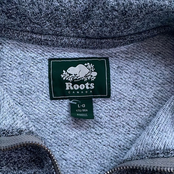 Grey Roots Athletics Quarter-zip - Picture 4 of 5